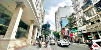 Bán nhà Lý Tự Trọng, kế Bến Thành Market, dòng tiền 1.3tỷ/năm. Dtsd 162m2