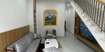 Nhà đẹp lung linh 57m2 (4.4 x 13), 4 tầng, Bến Vân Đồn, P1, Q4. 10,7 tỷ