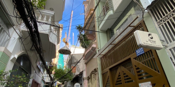 Gấp, Bán nhà Nguyễn Trãi Q1, Hẻm ô tô, Dtsd 240m2