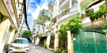 Bán gấp nhà Nguyễn Trãi Q1, nở hậu, gần Bộ Công An, Ô tô đỗ cửa, Dtsd 175m2