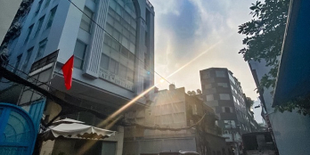 Bán đất tặng nhà MT 4 tầng Phan Tôn Q1, Gần Công viên Lê Văn Tám, Dtsd 420m