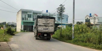 Bán nhà mặt tiền kinh doanh đường nhựa Giồng Lớn