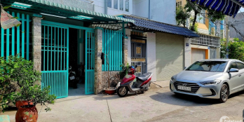 Bán căn nhà DT 130m2 đất, 230m2 sàn, hẻm 6m Huỳnh Tấn Phát KP6 thị trấn Nhà Bè.