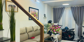 Rẻ nhất khu vực,bán nhà đẹp 4 tầng ,5PN, Thích Quảng Đức, Phú Nhuận,47m2,5.X TỶ