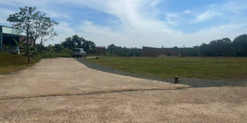 [NGÂN HÀNG DÍ - SANG GẤP] LÔ 25X48 NỞ HẬU THỔ CƯ NGAY KCN SÁT QL13 GIÁ 165 TRIỆU