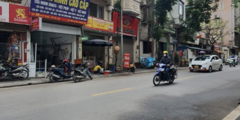 Đất mặt ngõ Cầu Giấy. View Hồ, Ô tô tránh, KDoanh vô đối. Dt 70m, Mt 5m, 15,8 Tỷ