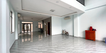 Cho thuê tầng trệt + lửng khu Royal Vạn Phúc City, 7x20m, có hầm để xe free