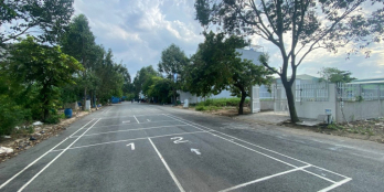 Chủ kẹt tiền cần bán gấp lô đất - 342m2 - mặt sau chợ Nông Sản Thủ Đức