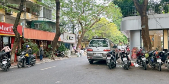 VỊ TRÍ ĐẮC ĐỊA --- KINH DOANH SẦM UẤT --- CĂN TT GÓC TẦNG 1 --- BÁCH KHOA