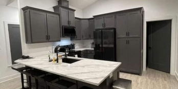 CHÍNH CHỦ, HẺM XE TẢI,KD ĐỈNH,4 TẦNG BTCT,NGANG 4,2M,SỔ A4, Q10,NHỈNH 8TỶ