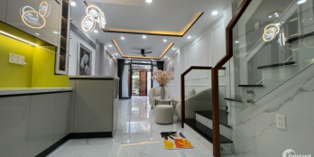 Vip Cách Mạng Tháng 8 -Quận 10 nhà mới 5T.