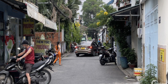 Lê văn Quới Bình Tân DT 58m2 hẻm xe hơi giá không hơn 4 tỷ....