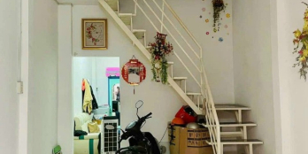 Nhà đường số 7 DT 60m2 giá chỉ 2.7 tỷ Linh Tây Thủ Đức