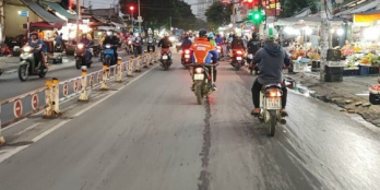 NHÀ MẶT TIỀN XE TẢI - 2 TẦNG - 56M2: TRUNG MỸ TÂY Q12:  GIÁ CHỈ:  3.49 TỶ.