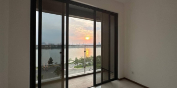 Chính chủ cần bán căn 2PN One Verandah giá 5.9 tỷ rẻ nhất thị trường.