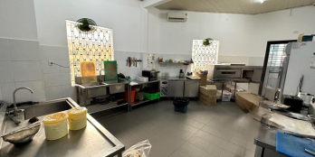 Nhà hẻm xe hơi CĂN GÓC Cống Quỳnh, 5,5x12,6m, dễ xây CHDV, giá 14,3 tỉ