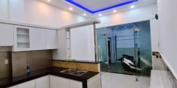 Bán nhà Trần Quang khải, gần 50m2 đất, tiện xây mới, giá chỉ 5,3 tỉ