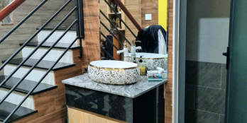 Mặt tiền Kinh doanh- nhà đẹp 4 tầng DT4,2x28m.