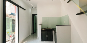 Nhà đẹp 33m2 (3 x 11), Tôn Đản. 2,66 tỷ