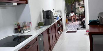 BÁN BIỆT THỰ SÂN VƯỜN - BÀNH VĂN TRÂN, P.7, TÂN BÌNH - 135M2 - 5 TẦNG - 15,4 T