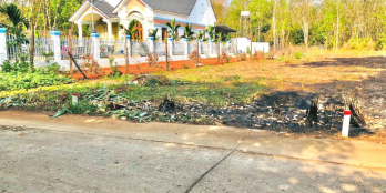 Tôi cần bán miếng đất nằm ngay thị xã Bình Long 2019 DT 30m X 35m= 1050M2 190 tr