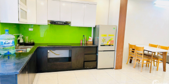 Chính chủ bán căn hộ 68m2 2 phòng ngủ tầng cao, đầy đủ nội thất tại KDT Thanh Hà