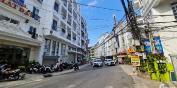 Bán Khách Sạn 3 Tầng Trung Tâm Chợ Đà Lạt  Đang Kinh Doanh Ổn Định