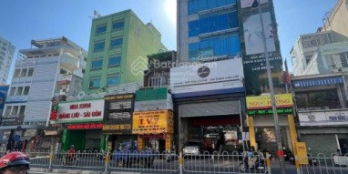 Siêu phẩm mặt tiền gần Hai Bà Trưng, P8, Q3 (4.5X24m) DTS 218m2. 3 tầng+sân đậu