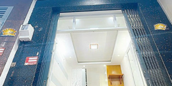 Nhà 21m2, 4 tầng, hẻm 4m Hoàng Diệu kế Q1. 4,35 tỷ