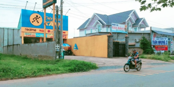 Chính chủ bán 390 triệu đất thổ 5x25,đường 8met ngay khu trung tâm dân cư