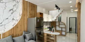 SIÊU CỦA SIÊU PHẨM LÊN SÓNG - NHỈNH 5 TỶ HẺM XE HƠI 7 CHỔ VÔ TƯ - FULL NỘI THẤT