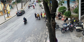 BÁN NHÀ MẶT PHỐ LÊ THÁI TỔ- 135M- TẦNG 2- MẶT TIỀN 15M-VIEW HỒ GƯƠM-25 TỶ.