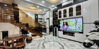 MẶT TIỀN KINH DOANH KHU PHAN XÍCH LONG, P7 PHÚ NHUẬN - 4TẦNG - NỞ HẬU NHÀ ĐẸP