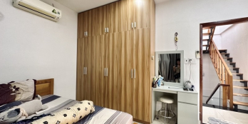 Bán nhà mặt tiền Nguyễn Đình Chính Phường 11 Quận Phú Nhuận