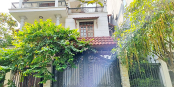 Xuất ngoại bán gấp biệt thự 2 lầu DT 16x20m mặt tiền 9 Đường Số 45 Bình Thuận Q7