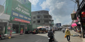 Nhà phố 1 trệt 3 lầu mặt tiền đường Ngô Quyền tại chợ Bình Minh