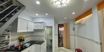 Nhà  mặt tiền  Quận 3 TPHCM  giáp Quận 1 khu kinh doanh giá rẻ 4 tỷ 300