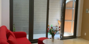 Nhà nở hậu tài lộc, hoàn công đầy đủ, ko lộ giới qui hoạch, có sân để xe