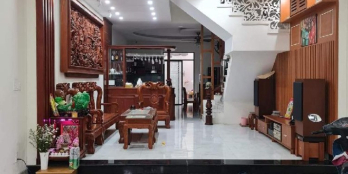 Nhà mặt tiền lô góc Huỳnh Tấn Phát quận 7 đang ngộp cần bán gấp giá 9 tỷ đồng