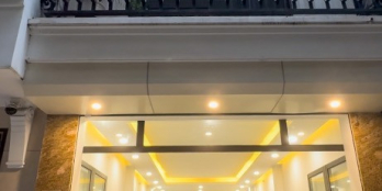 Nhà mới ĐH Giao Thông, 2 mặt thoáng trước sau, thang máy, ô tô đỗ trong nhà