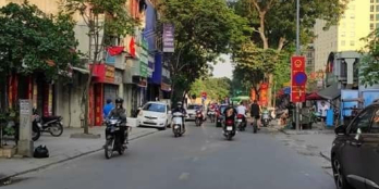 BÁN NHÀ LÔ GÓC 03 THOÁNG PHỐ ĐỐC NGỮ- BA ĐÌNH - 03 Ô TÔ TRÁNH- Ở, KD VP