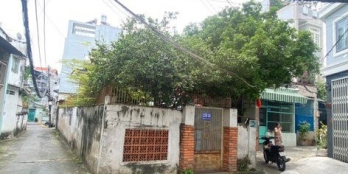 Nhà cũ tiện xây mới, nở hậu, hẻm xe hơi, nhà chỉ 1 chủ