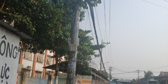 Bán nhà mặt tiền đường Trung Đông hocmon rộng 20m