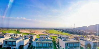 Bán nhanh căn biệt thự 3pn nội thất 5 sao view biển liền kề sân golf SHR lâu dài