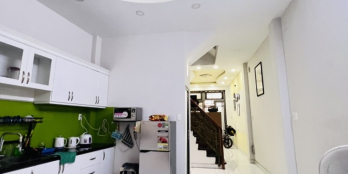 P5 PHÚ NHUẬN - NHÀ Đúc 4 TẦNG 4 PN Mới CỨNG VÀO Ở NGAY - 5.75 Tỷ