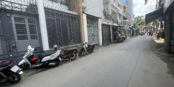 NHÀ MẶT TIỀN GẦN CHỢ BÀ CHIỂU- CHỦ GẤP BÁN GIẢM GIÁ SỐC 2.3TỶ  GIÁ MỚI 8.5TY TL