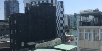 Tòa vp 2 hầm 7 tầng- dtsd 2,700 m2- góc 2mt ngay chợ bến thành- 1 tỷ/th