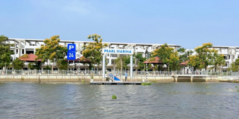 Bán nhà Mặt tiền sông - DTXD 320m2 - 1 trệt, 2 lầu, sân thượng - Sổ hồng riêng