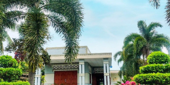 Bán nhà ở có sân vườn rộng Bình Đại Bến Tre