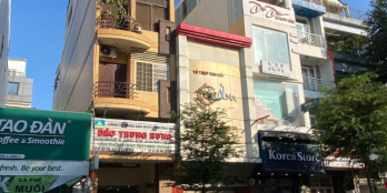 Kẹt Tiền Bán gấp nhà mặt tiền vị trí siêu đẹp đường Võ Văn Tần, 4,2x17 5 tầng.